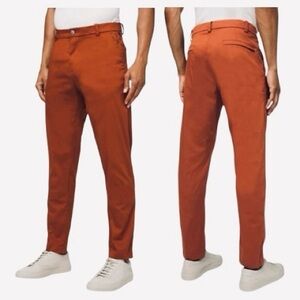 Lululemon Commission Pant Classic Swift Cotton 34"
Dark Terracotta W33